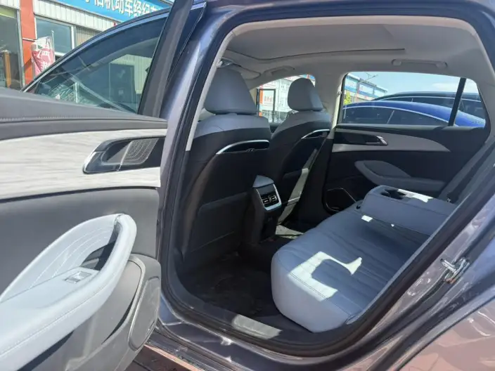 Hongqi H5 PHEV 2025 Model 170 Chao Hybrid Edition – фото 16