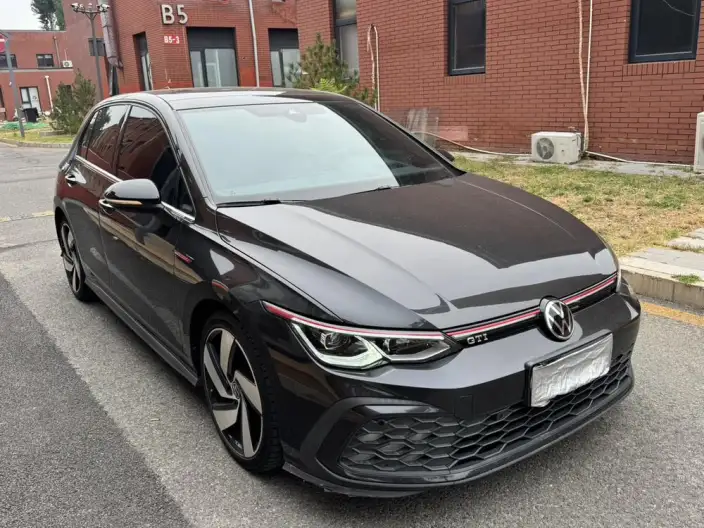 Volkswagen Golf GTI 2021 Model 380TSI DSG GTI – фото 3