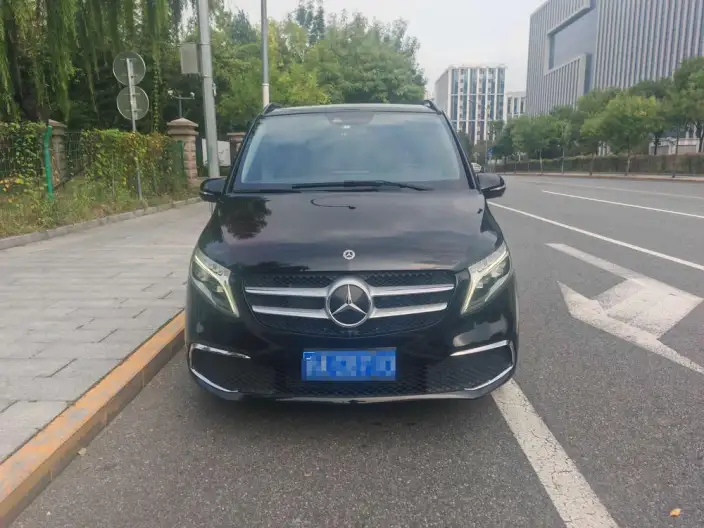 Mercedes-Benz V-Class 2022 Model V 260 Premium Edition – фото 2