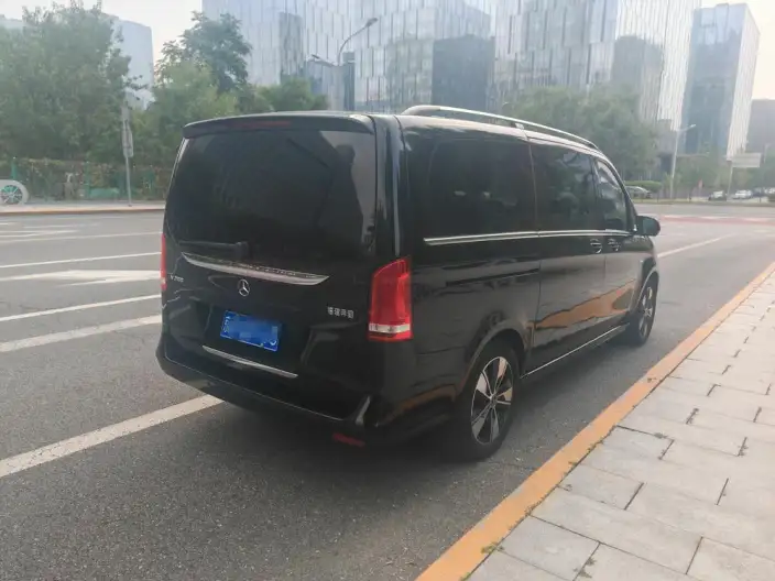 Mercedes-Benz V-Class 2022 Model V 260 Premium Edition – фото 6