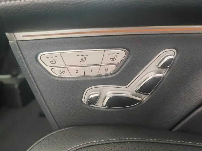 Mercedes-Benz V-Class 2022 Model V 260 Premium Edition – фото 20