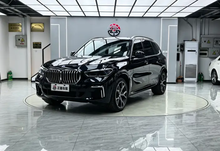 BMW X5 2022 Model xDrive 40Li M Sports Set – фото 1