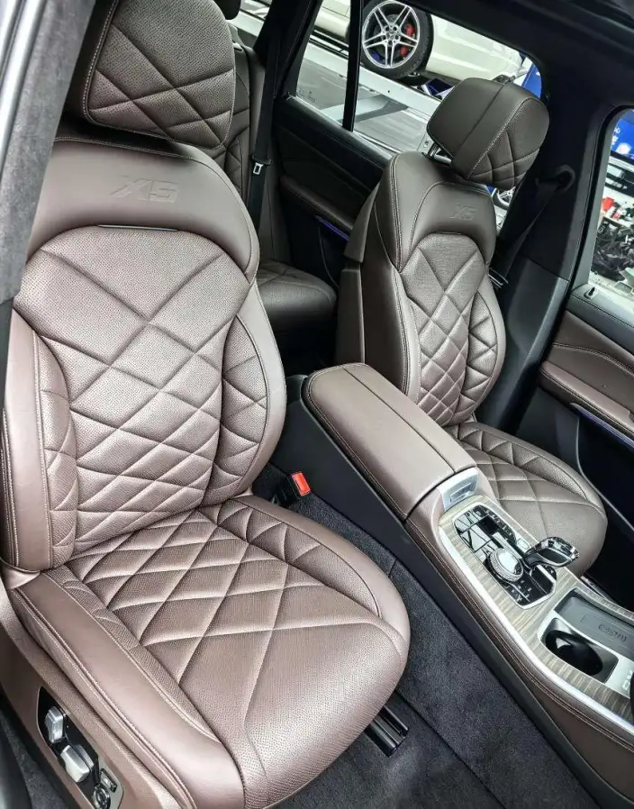 BMW X5 2022 Model xDrive 40Li M Sports Set – фото 16