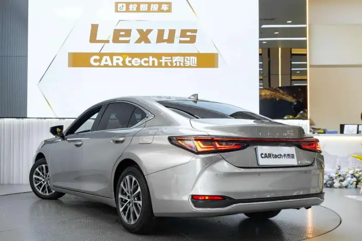 Lexus ES 2025 Model 200 Premium – фото 4