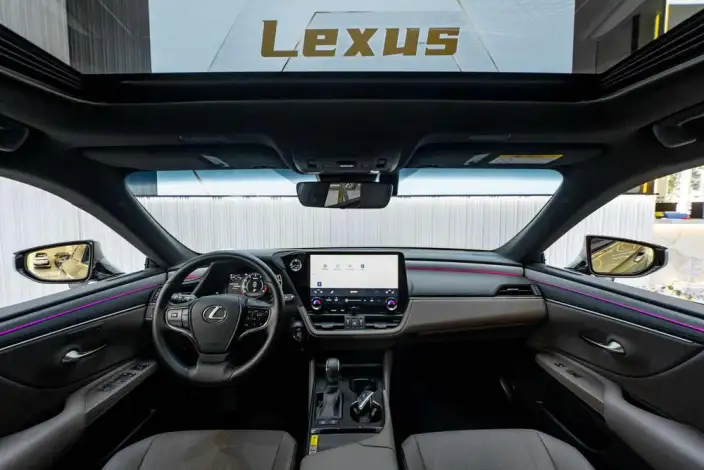 Lexus ES 2025 Model 200 Premium – фото 25