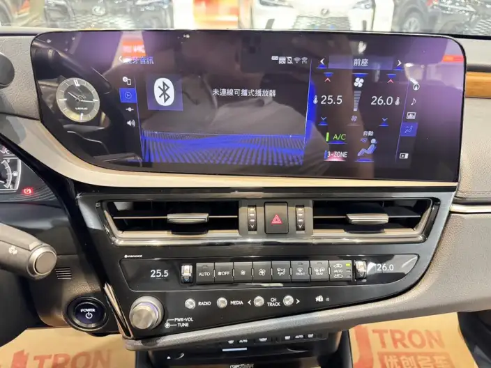 Lexus ES 2021 Model 300h Executive Edition – фото 16