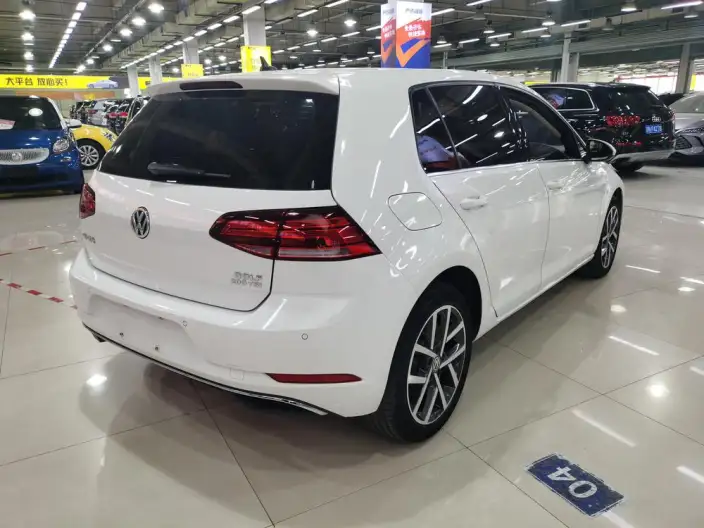 Volkswagen Golf 2020 Model 200TSI DSG Comfort Model – фото 7