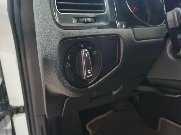 Volkswagen Golf 2020 Model 200TSI DSG Comfort Model – фото 25