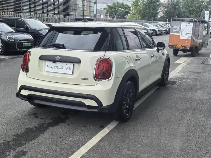 MINI 2023 Model 1.5T ONE Five-door Edition – фото 5