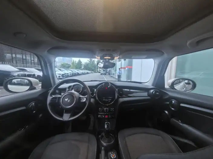 MINI 2023 Model 1.5T ONE Five-door Edition – фото 7