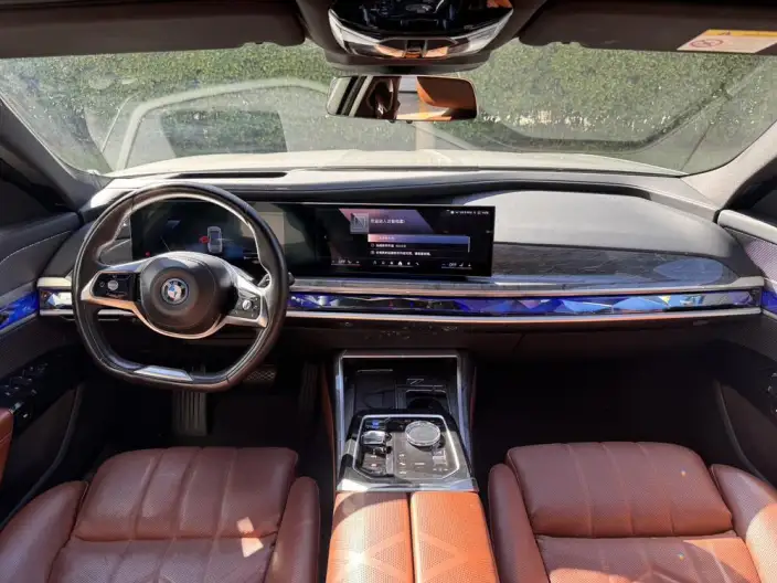 BMW i7 2023 Model eDrive50L Exclusive Model Luxury Set – фото 14
