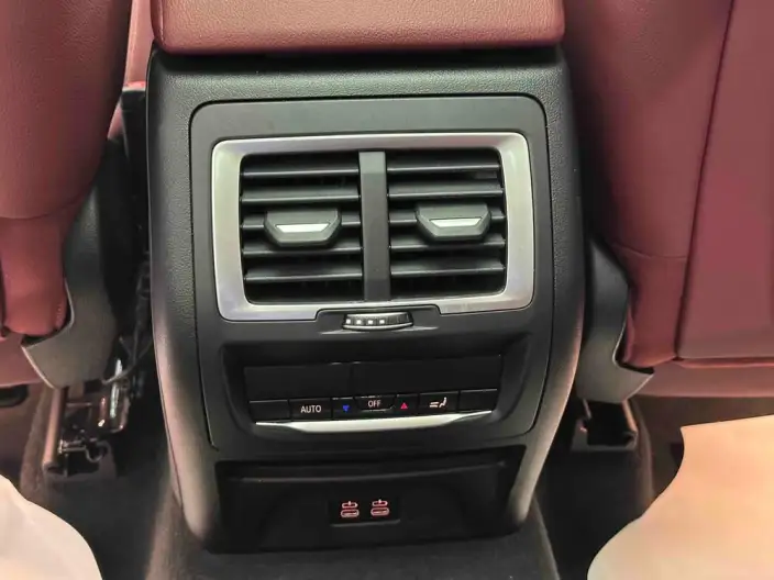 BMW X3 2023 Model xDrive30i Leading Model M Night Set – фото 8