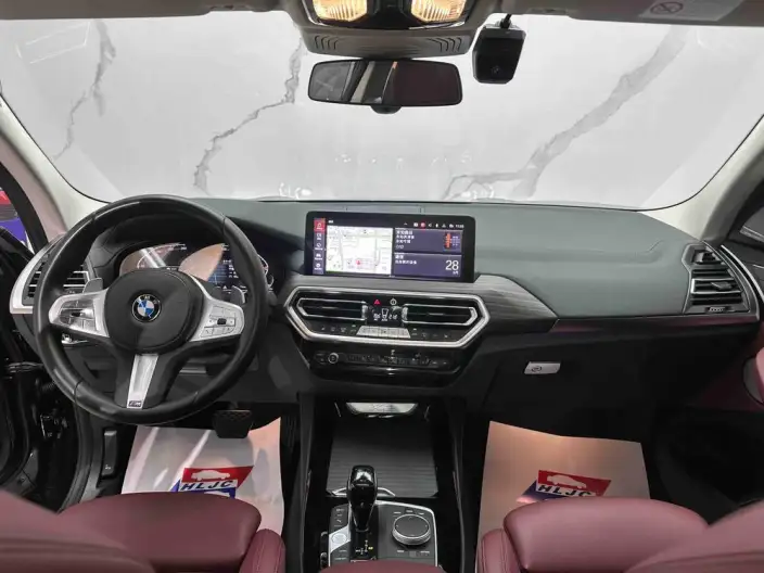 BMW X3 2023 Model xDrive30i Leading Model M Night Set – фото 11