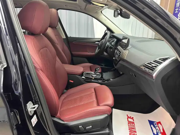 BMW X3 2023 Model xDrive30i Leading Model M Night Set – фото 21