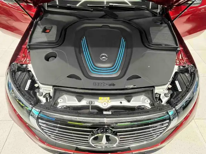 Mercedes-Benz EQC 2020 Model 350 4MATIC – фото 7