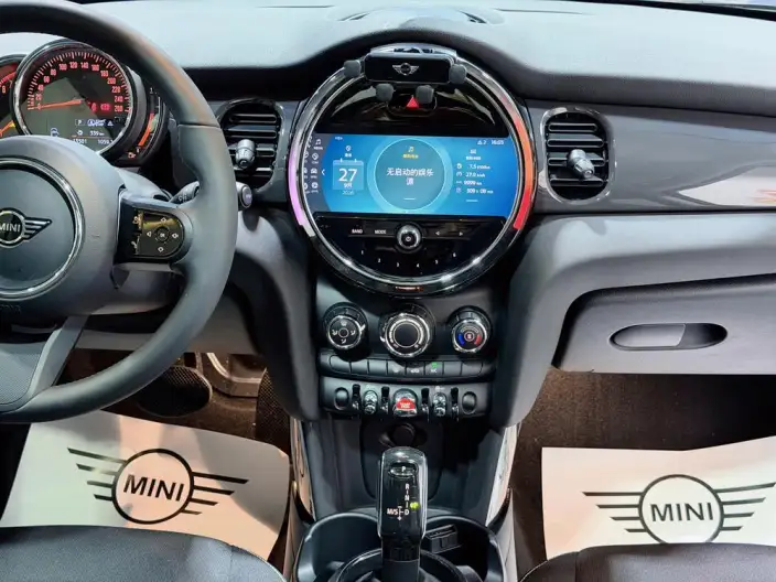 MINI 2023 Model 1.5T ONE – фото 6