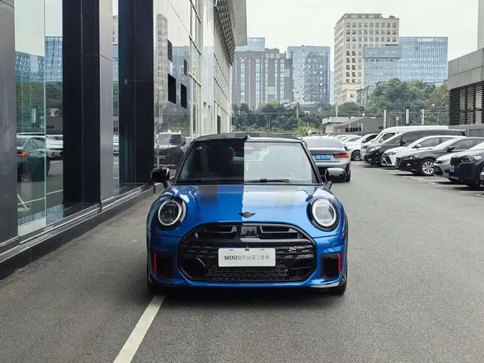 MINI JCW 2025 Model JOHN COOPER WORKS CABRIO – фото 2
