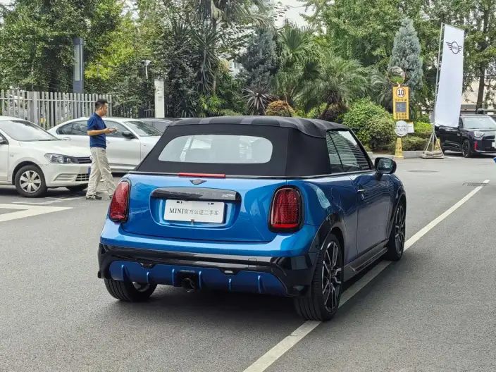 MINI JCW 2025 Model JOHN COOPER WORKS CABRIO – фото 6