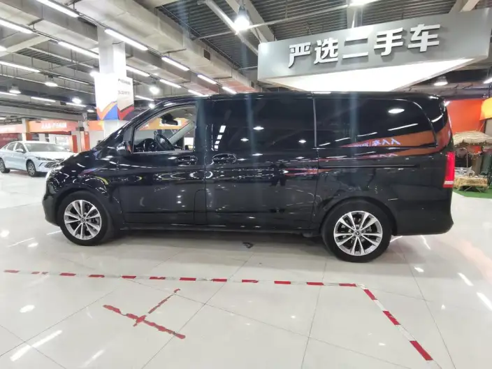 Mercedes-Benz V-Class 2022 Model V 260 Pilot Edition – фото 4