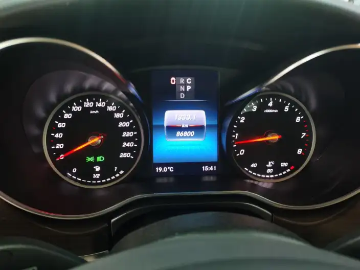 Mercedes-Benz V-Class 2022 Model V 260 Pilot Edition – фото 19