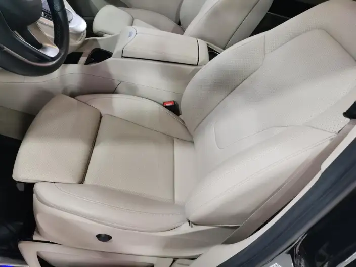 Mercedes-Benz V-Class 2022 Model V 260 Pilot Edition – фото 25