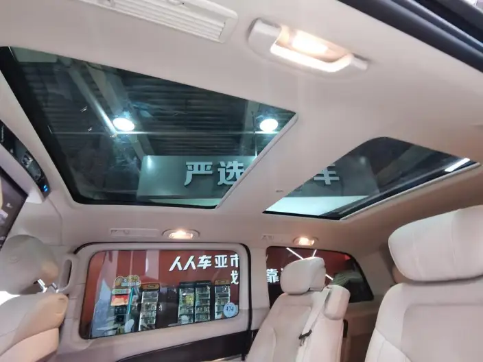 Mercedes-Benz V-Class 2022 Model V 260 Pilot Edition – фото 29