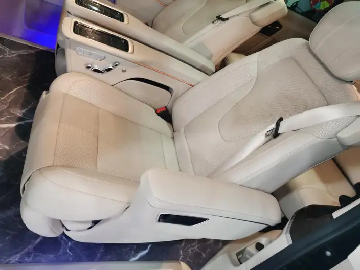 Mercedes-Benz V-Class 2022 Model V 260 Pilot Edition – фото 30
