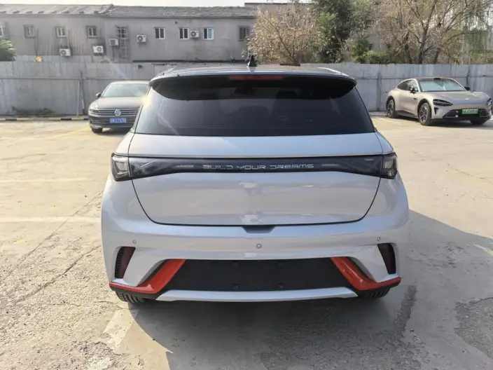 BYD Dolphin 2021 Model Fashion Edition – фото 5