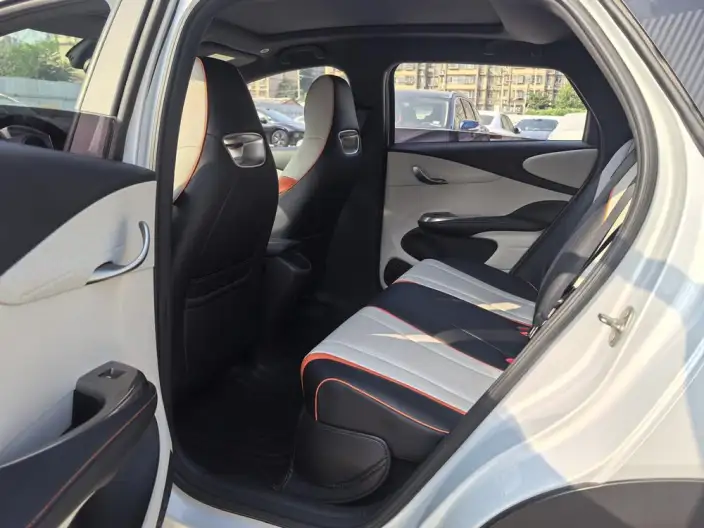BYD Dolphin 2021 Model Fashion Edition – фото 11