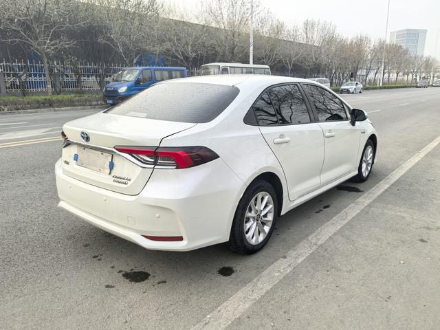 Toyota Corolla 2021 Hybrid 1.8L E-CVT Elite – фото 9
