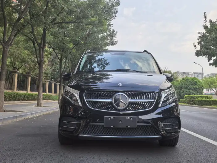 Mercedes-Benz V-Class 2021 Model V 260 L Long wheelbase Deluxe Edition – фото 2