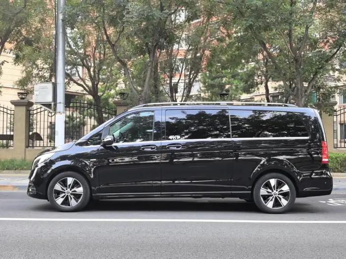 Mercedes-Benz V-Class 2021 Model V 260 L Long wheelbase Deluxe Edition – фото 4
