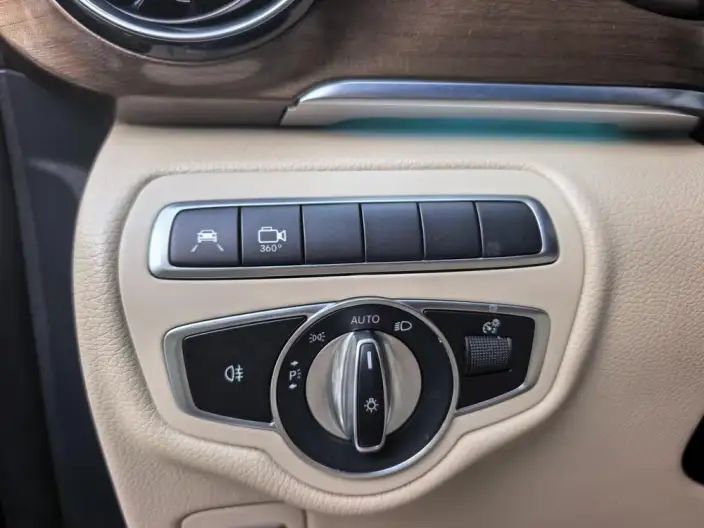 Mercedes-Benz V-Class 2021 Model V 260 L Long wheelbase Deluxe Edition – фото 18
