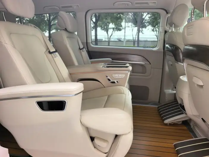 Mercedes-Benz V-Class 2021 Model V 260 L Long wheelbase Deluxe Edition – фото 21