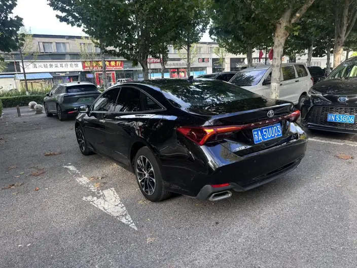 Toyota Avalon 2023 Model 2.0L CVT Deluxe Edition – фото 3