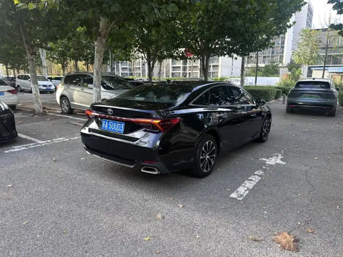 Toyota Avalon 2023 Model 2.0L CVT Deluxe Edition – фото 4