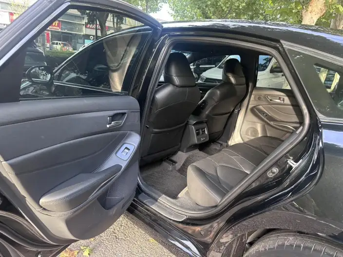 Toyota Avalon 2023 Model 2.0L CVT Deluxe Edition – фото 13