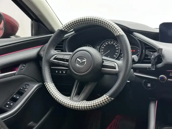 Mazda3 Axela 2023 Model 2.0L Automatic Zhi Engine Edition – фото 16