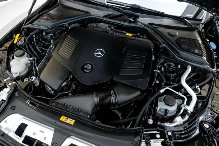 Mercedes-Benz E-Class PHEV 2024 Model E 350 e L sedan – фото 9