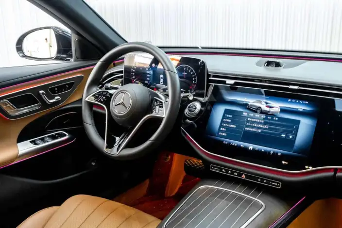 Mercedes-Benz E-Class PHEV 2024 Model E 350 e L sedan – фото 23