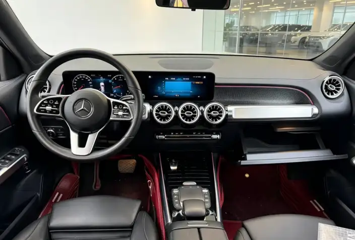 Mercedes-Benz GLB 2021 Model GLB 200 Dynamic Model – фото 6