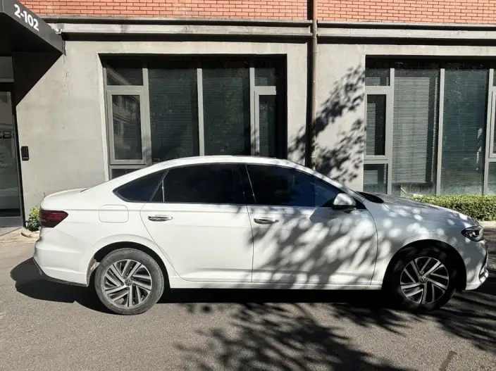 Volkswagen Lavida 2023 Model Facelift 1.5L Automatic Five million editions – фото 7