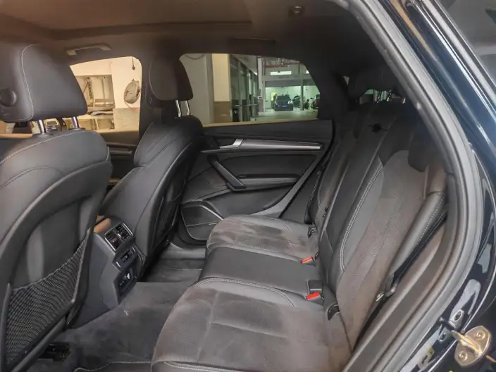 Audi Q5L Sportback 2022 Model 45 TFSI Luxury Model – фото 21