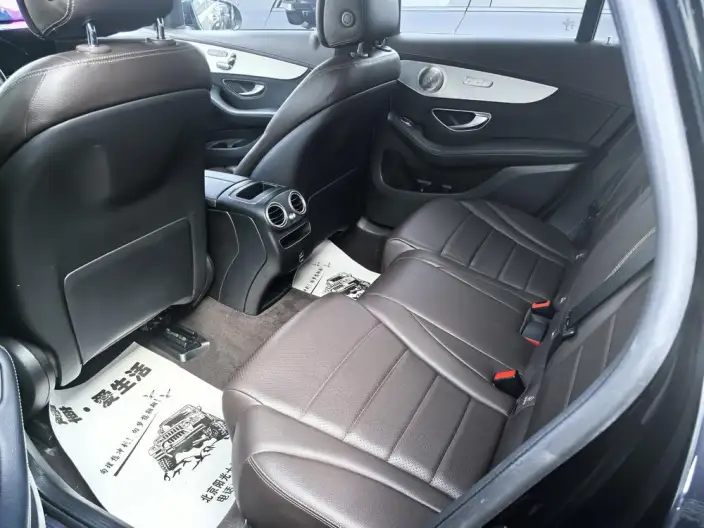 Mercedes-Benz GLC 2020 Model Facelift GLC 260 L 4MATIC Dynamic Model – фото 10