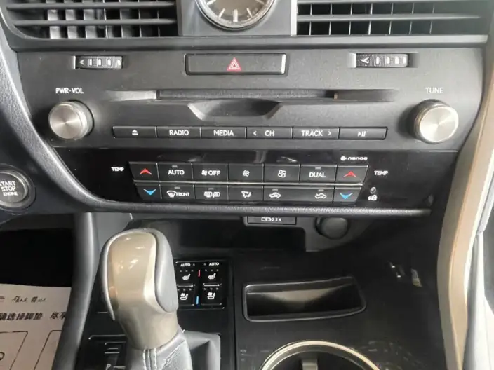 Lexus RX 2020 Model Facelift 300 4WD Elegant Edition – фото 6
