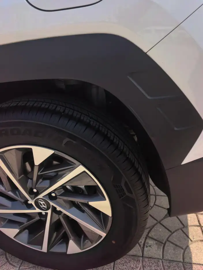 Hyundai Tucson 2022 Model Hyundai Tucson L 2.0L HEV LUX Hybrid · Premium Edition – фото 9