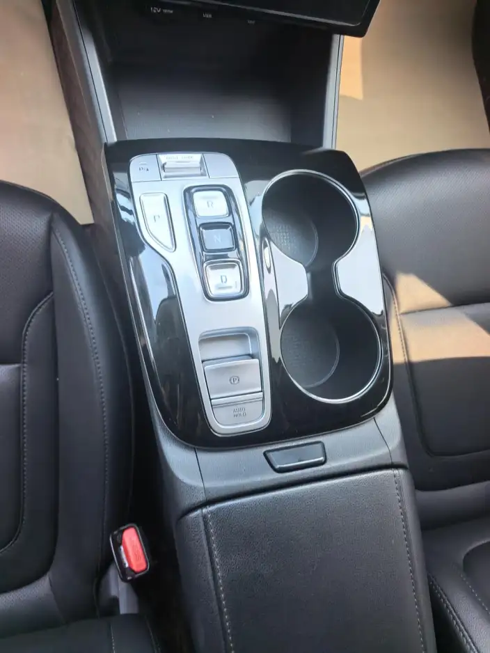 Hyundai Tucson 2022 Model Hyundai Tucson L 2.0L HEV LUX Hybrid · Premium Edition – фото 16