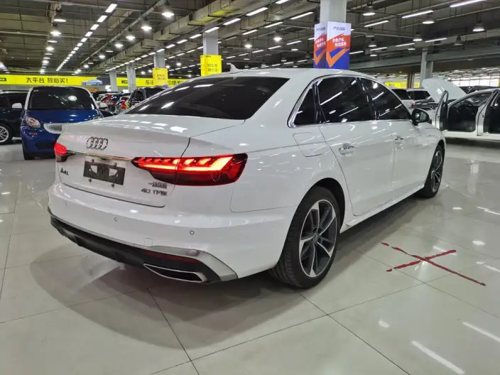 Audi A4 L 2020 Model 40 TFSI Fashion Dynamic Model – фото 7