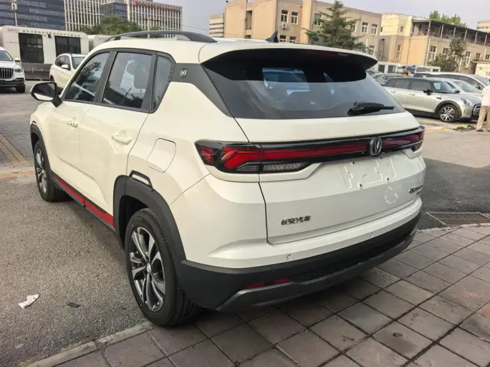 Changan CS35 PLUS 2023 Model Changxiang Edition Blue whale NE 1.4T DCT Noble Model – фото 5