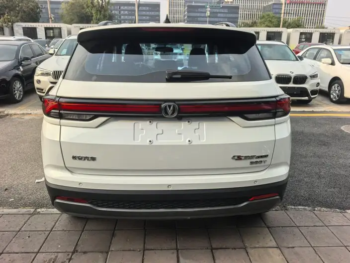 Changan CS35 PLUS 2023 Model Changxiang Edition Blue whale NE 1.4T DCT Noble Model – фото 6